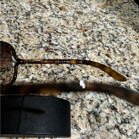 PRADA Sunglasses, SPR 28L Havana, Excellent Condition - Picture 3 of 8